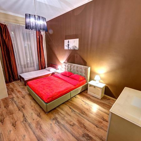 Apartment Saksahanskoho St, 78А 基輔 外观 照片